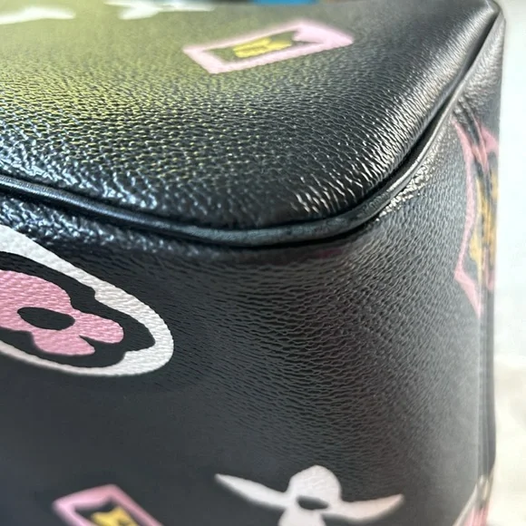 LOUIS VUITTON 
Monogram Giant Wild at Heart Neverfull MM Black - Picture 14 of 16